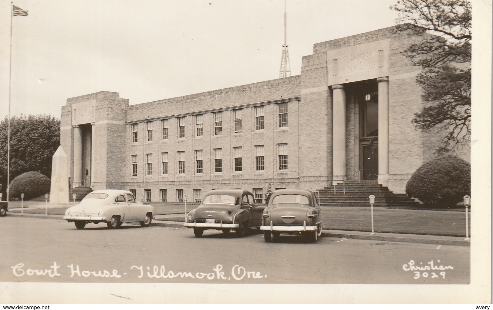 Court House, Tillamook, Oregon, Vintage Cars R. P. P. C. - Other & Unclassified