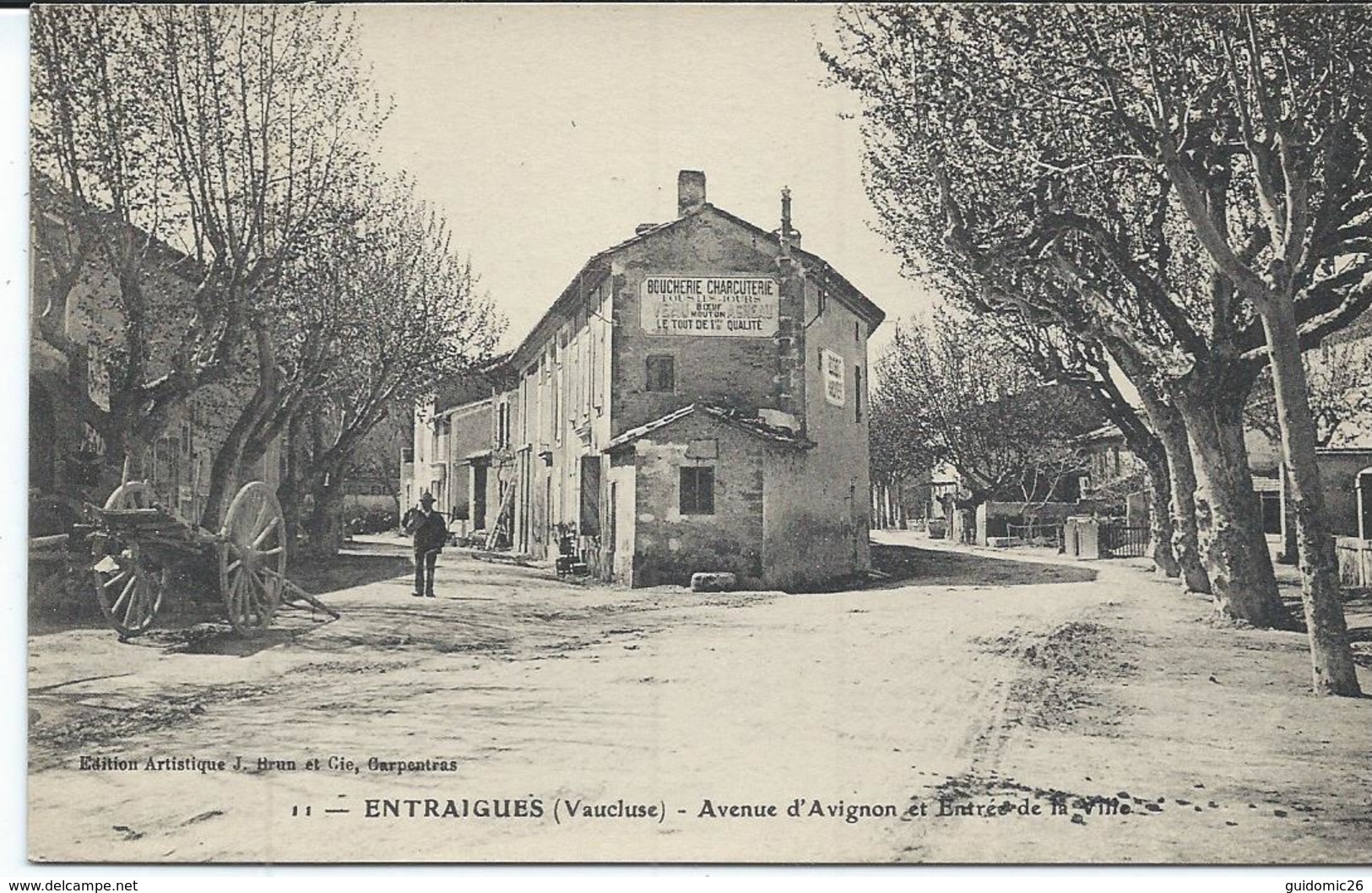 Entraigues,avenue D'avignon Et Entrée De La Ville Entraigue - Entraigue Sur Sorgue