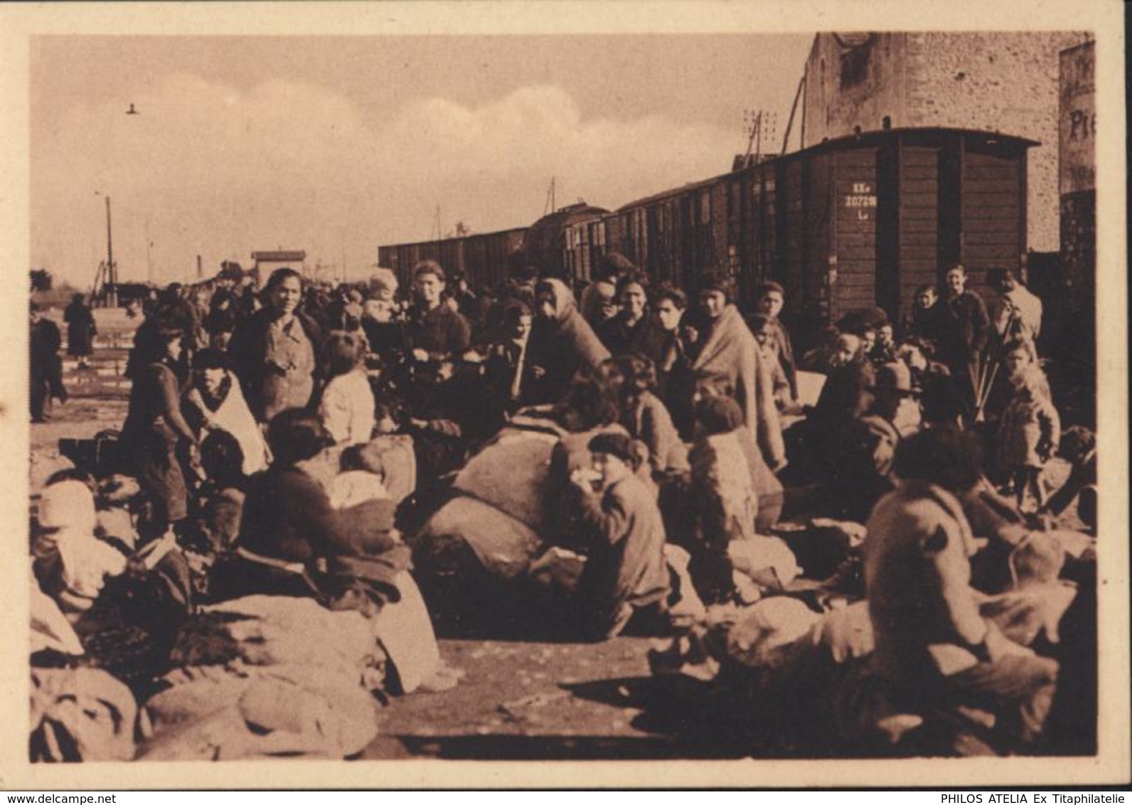 CPA 66 Gare Du Boulou Réfugiés Dans L'attente Du Convoi Qui Va Les Amener à L'intérieur Guerre D' Espagne Retirada - Sonstige & Ohne Zuordnung