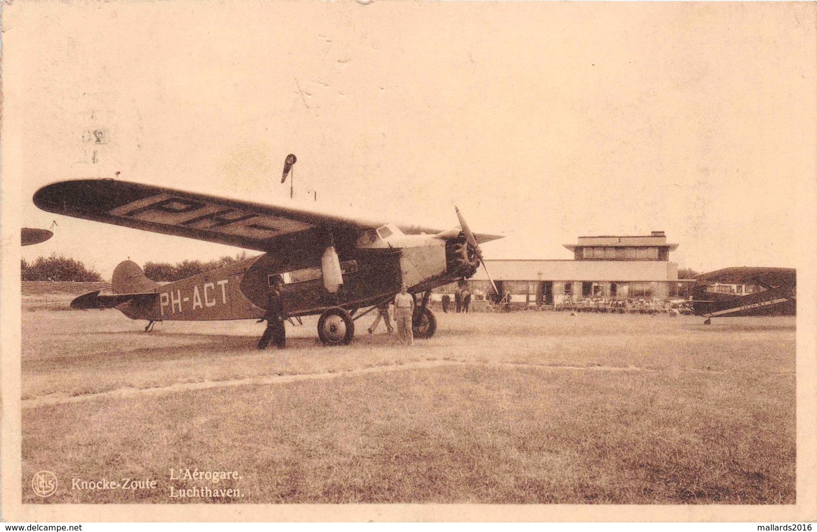 KNOKKE-ZOUTE - L'AÉROGARE - LUCHTHAVEN ~ AN OLD POSTCARD #82709 - Knokke