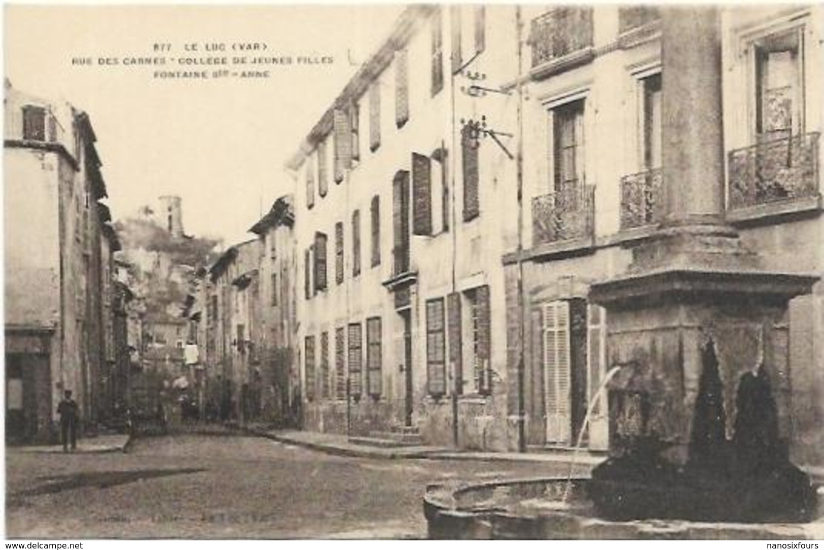 83.  LE LUC. RUE DES CARMES - Le Luc