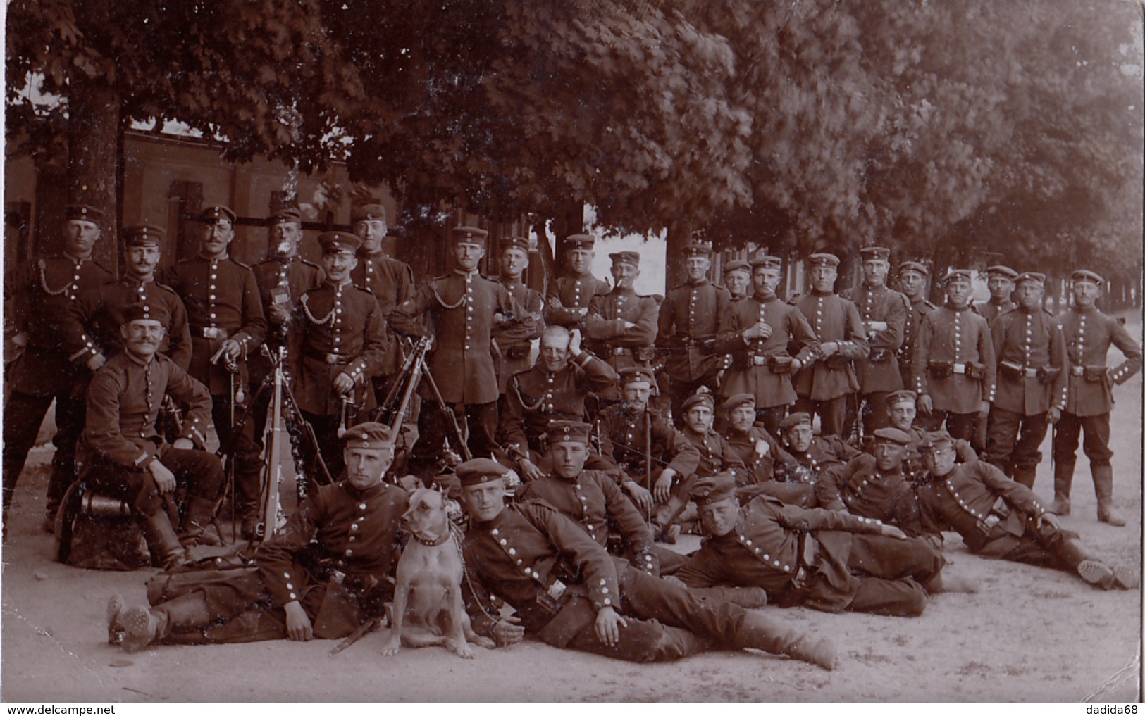 CARTE PHOTO ALLEMANDE - GUERRE 14-18 - HAGUENAU - HAGENAU (BAS-RHIN) - GROUPE SOLDATS - War 1914-18