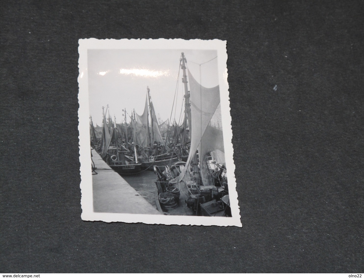 OSTENDE - 22/7/47 - LE PORT DE PECHE - Bateaux