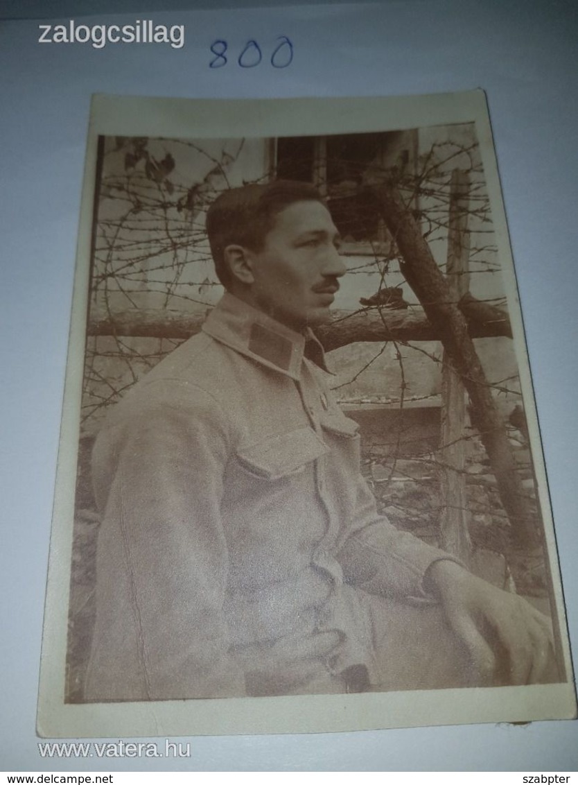 Soldier With Barbed Wire - 1914-18