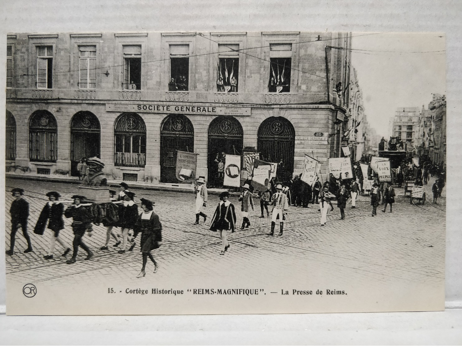 Cortège Historique. Reims Magnifique. La Presse De Reims - Reims