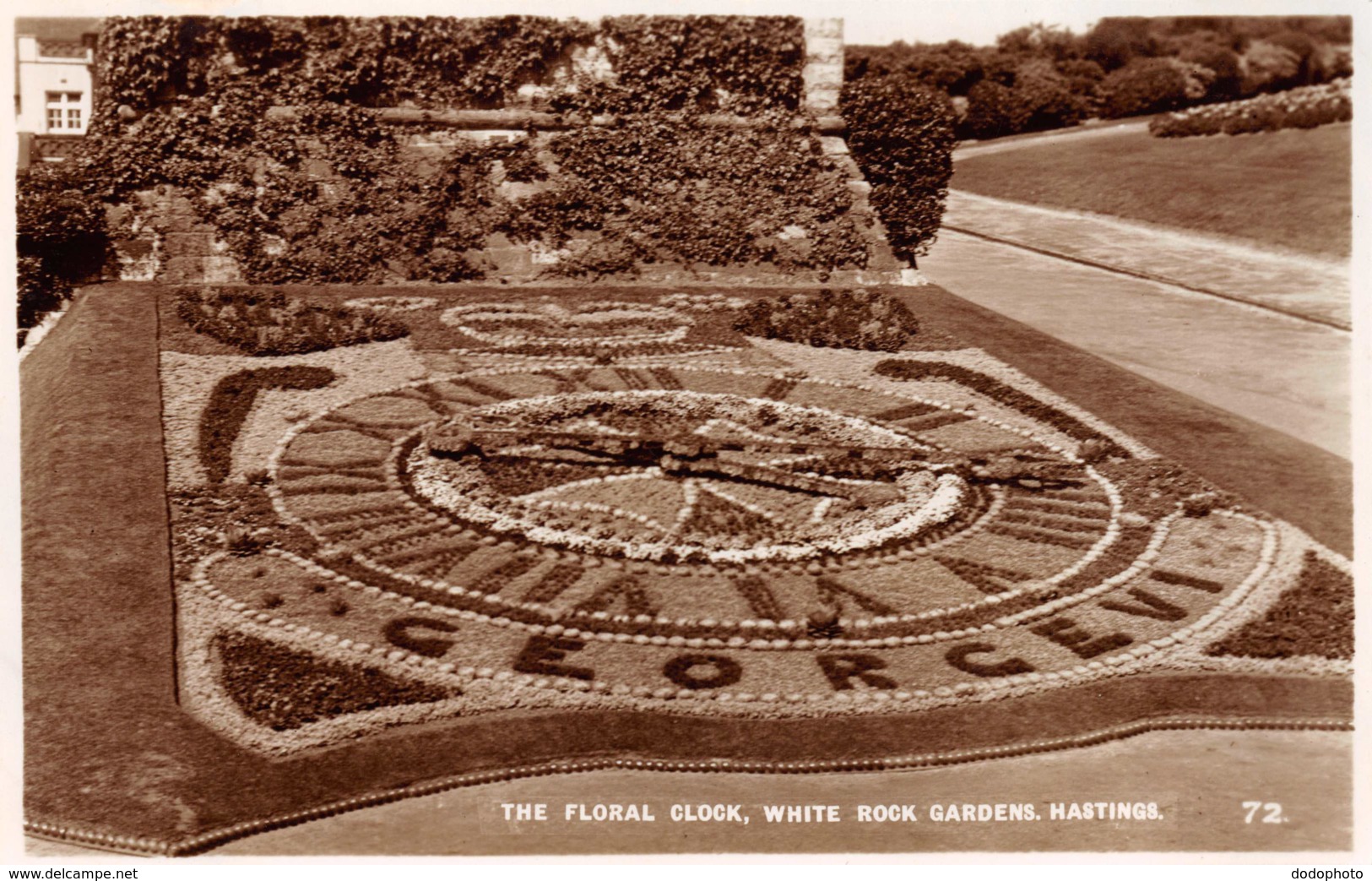 R058168 The Floral Clock. White Rock Gardens. Hastings. The Romney Series - Monde