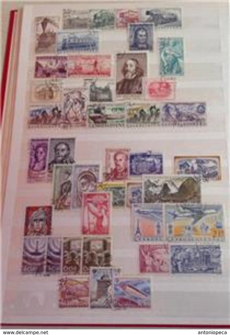 CECOSLOVACCHIA Bella collezione di oltre 1200 valori usati del periodo 1925/1980 / ottima qualità, montata su classifica