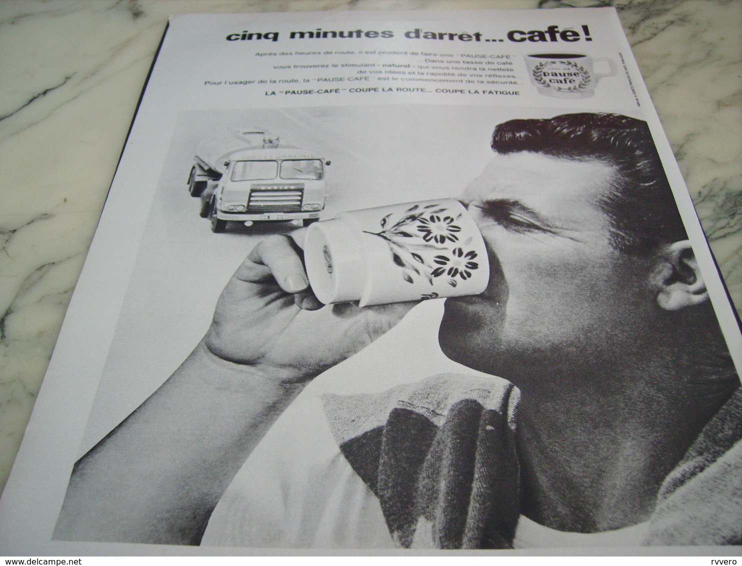 ANCIENNE PUBLICITE ROUTIER  5 MINUTES D ARRET CAFE 1964 - Affiches