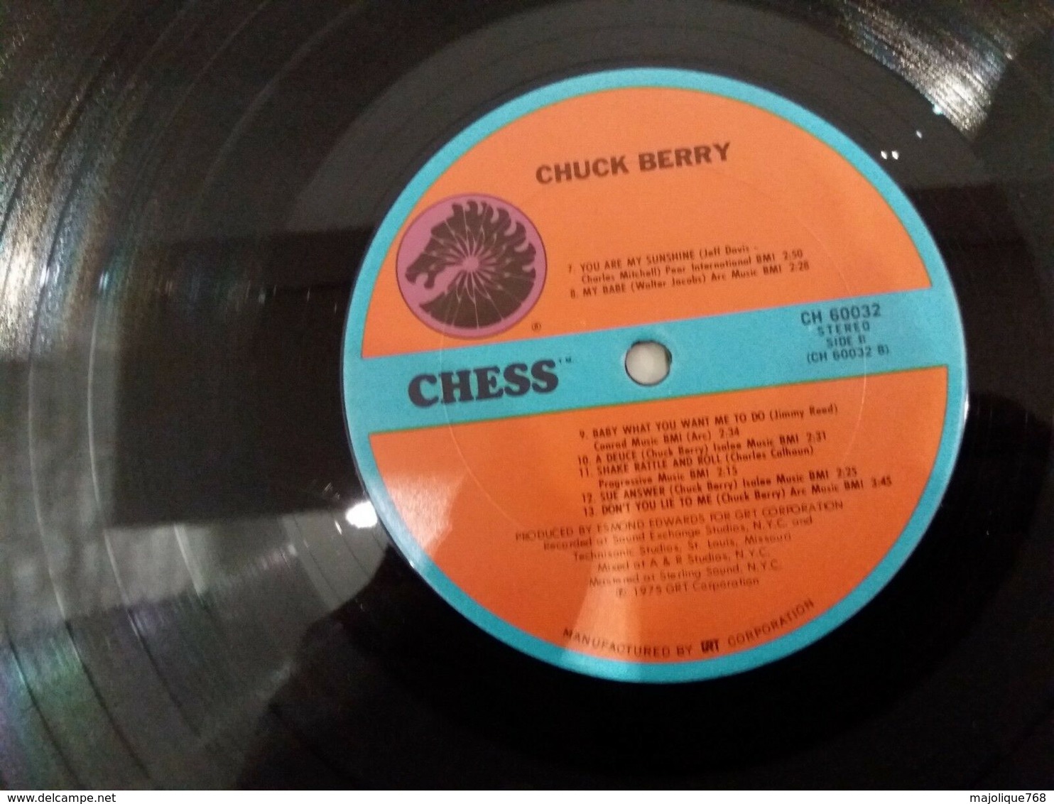 Chuck Berry - swanee river - Chess CH 60032 - 1975  vinyl LP original USA - les coins sont coupés  -