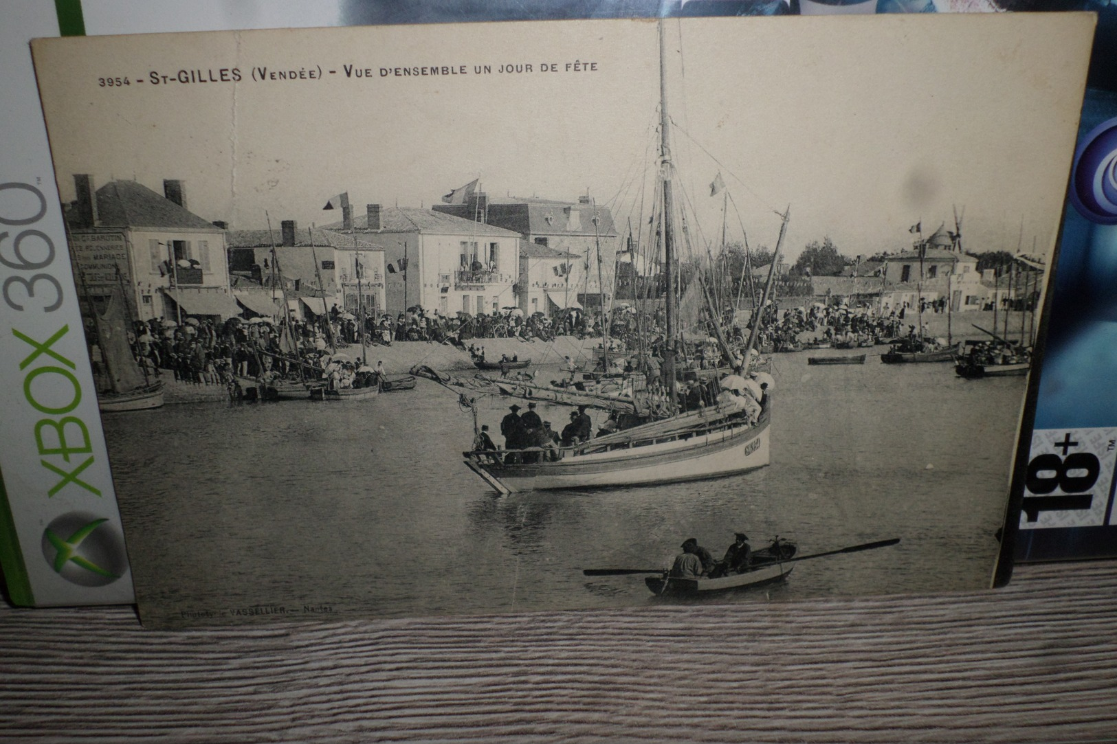 Carte Postale Vendée St Gilles Vue Un Jour De Fête Bateaux - Saint Gilles Croix De Vie