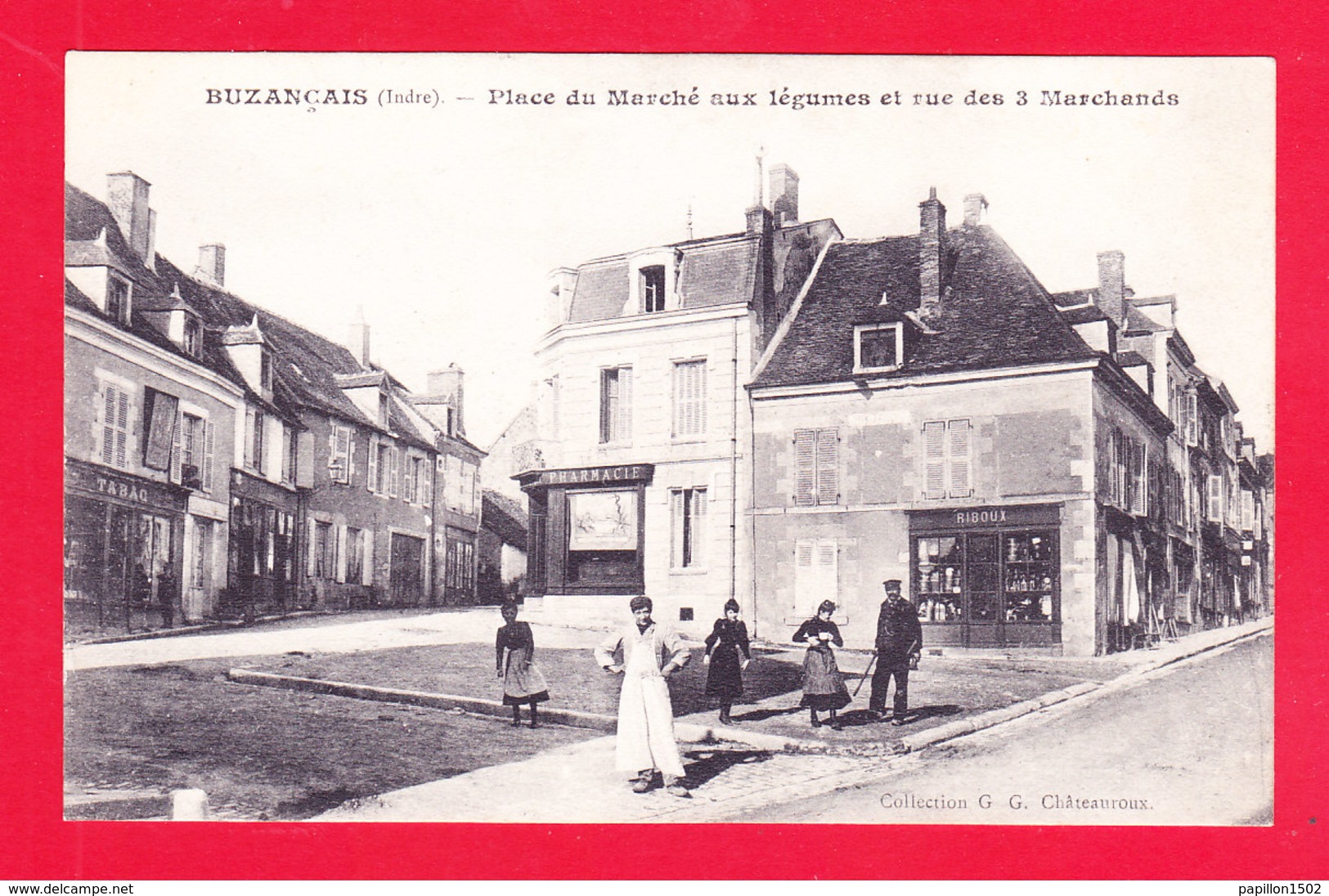 F-36-Buzancais-07A104  Place Du Marché Aux Légumes Et Rue Des 3 Marchands, Pharmacie, Tabac, Animation, Cpa BE - Autres & Non Classés