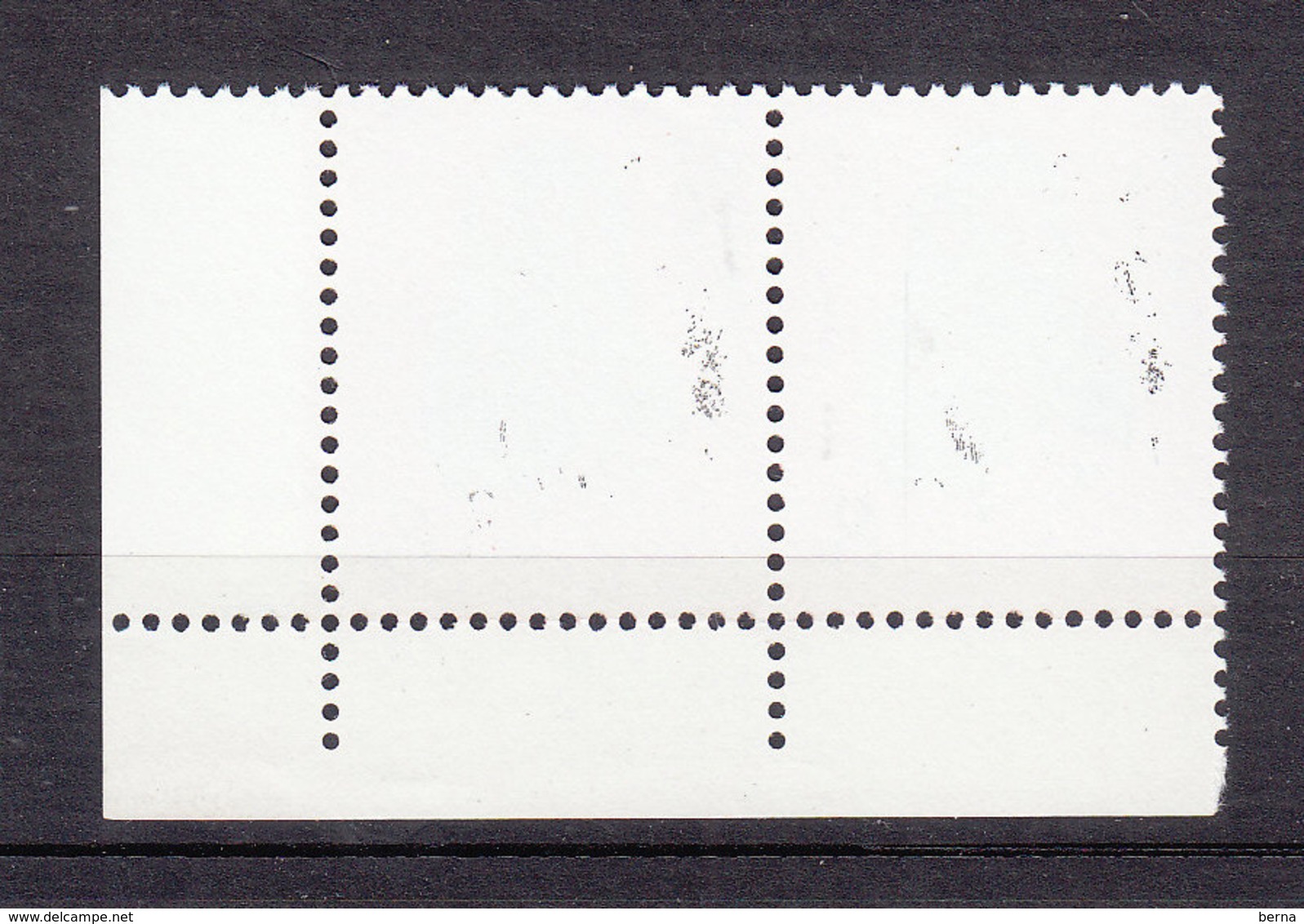 CHINA MONKEY SG 2968 PAIR CORNER SHEET NEW YEAR 1980 MNH -LIGHT BLACK MARKS AT REVERSE AS USUAL. READ SELLING CONDITIONS - Neufs