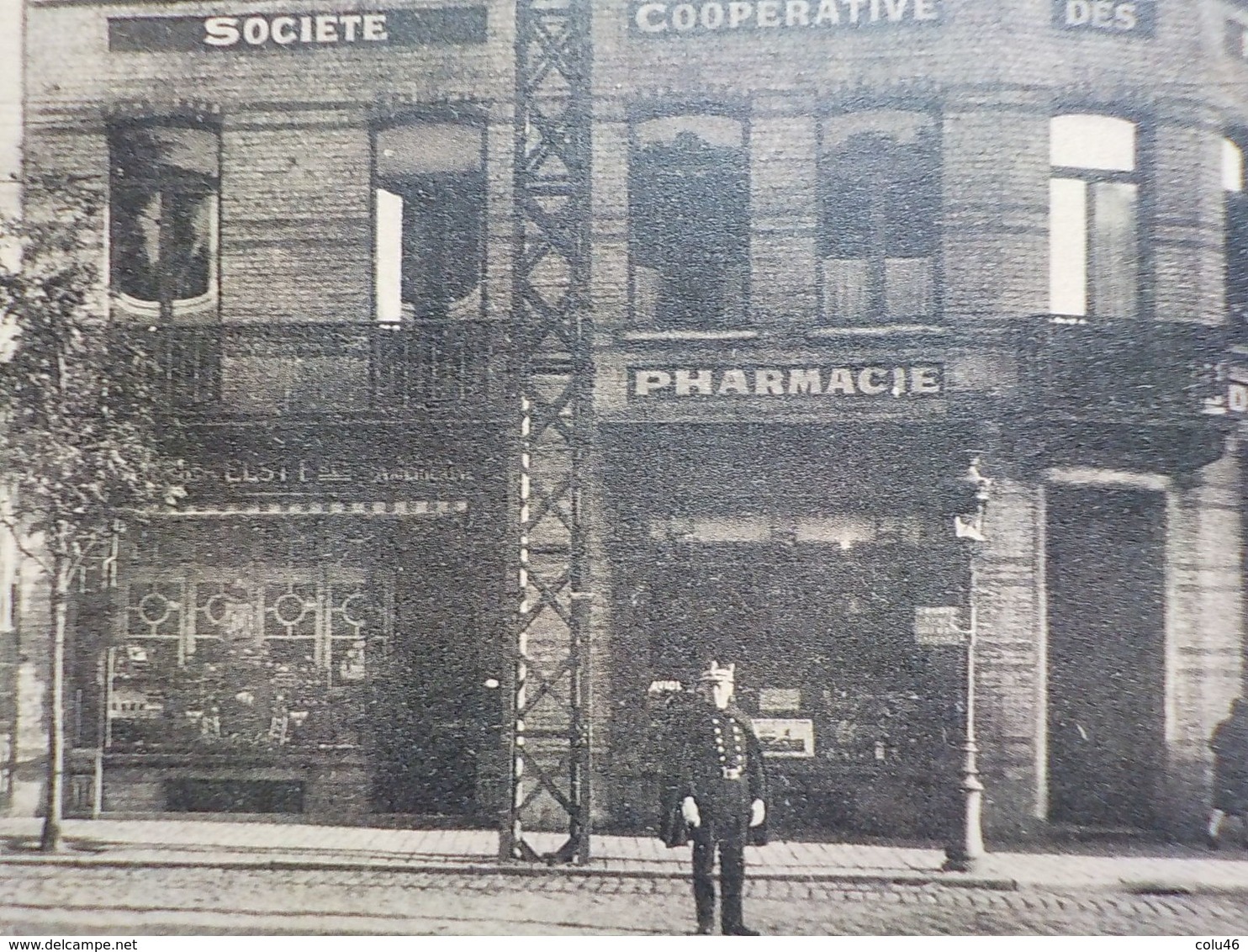 Ancien CP Animée Uccle Le Terminus Au Globe Pharmacie Gendarme Cliché Walschaerts N° 12 - Uccle - Ukkel