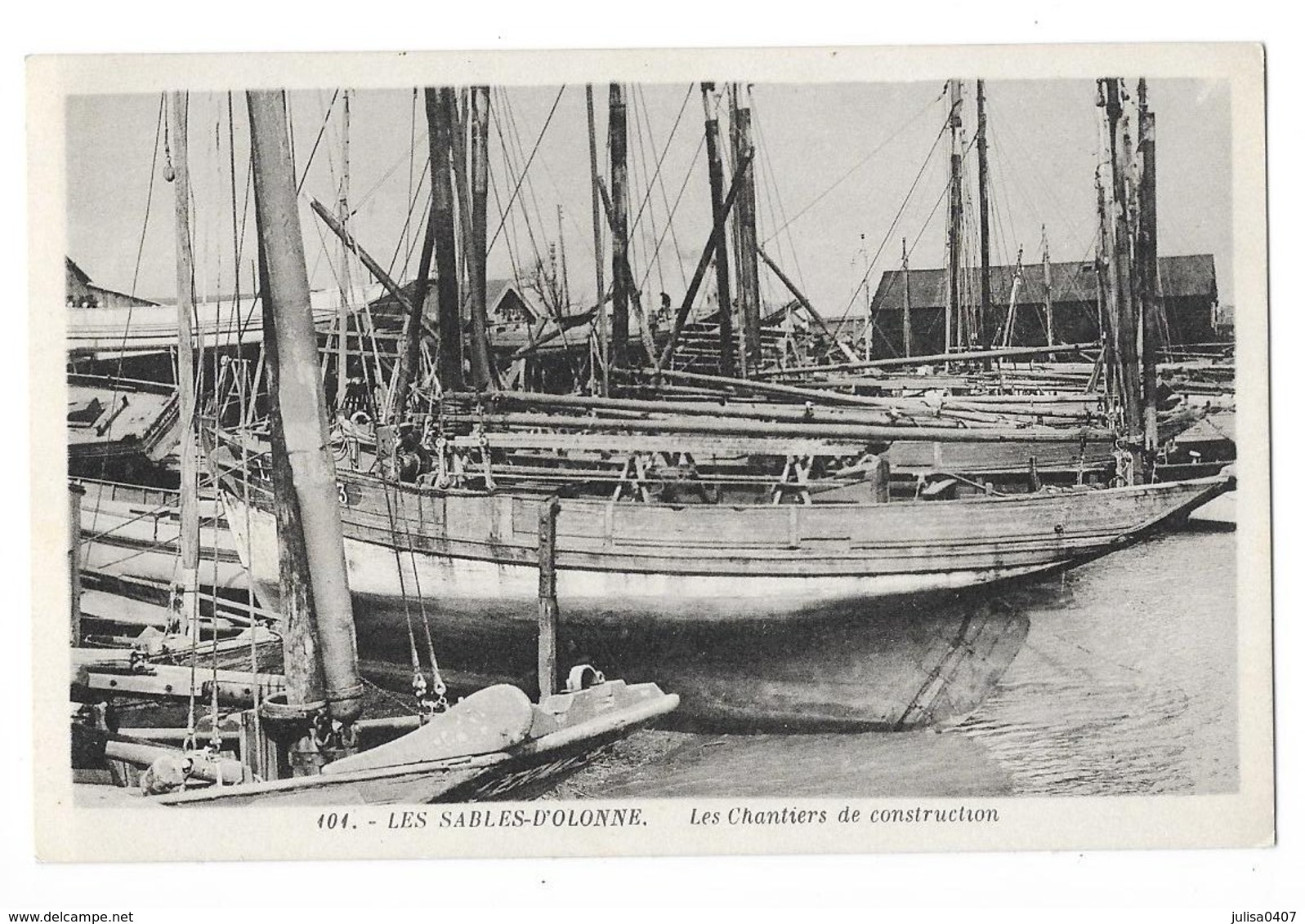 LES SABLES D'OLONNE (85) Chantiers De Construction Des Bateaux - Sables D'Olonne