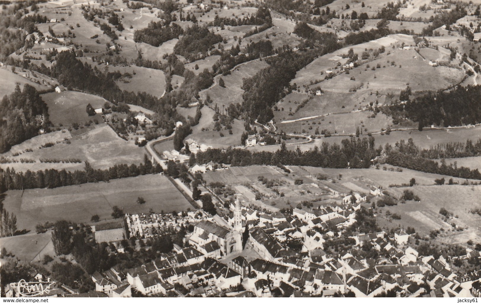 09- Massat - Vue Générale - Panorama Sur La Tour Et Le Route Du Col De Port - Autres & Non Classés