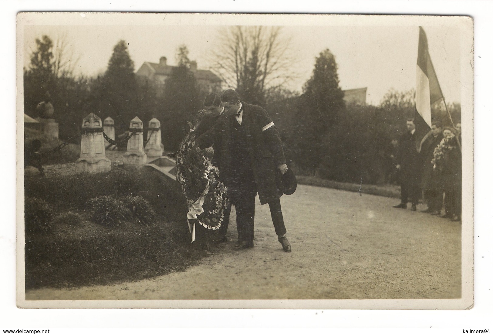 MARNE  /  CHÂLONS-sur-MARNE  /  Cérémonie Au Cimetière Militaire  /  CARTE-PHOTO , Tirage Argentique  "René BONNEAU" - Châlons-sur-Marne