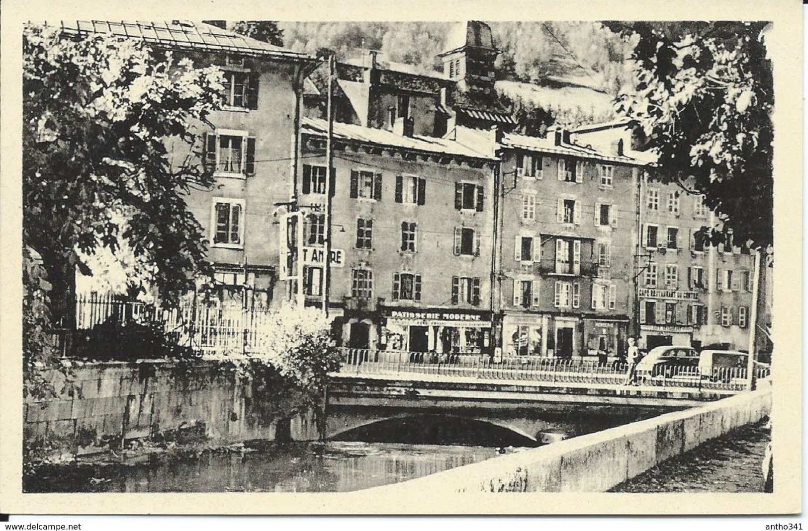 CP 39 - Morez - Place Du Marché. - Morez