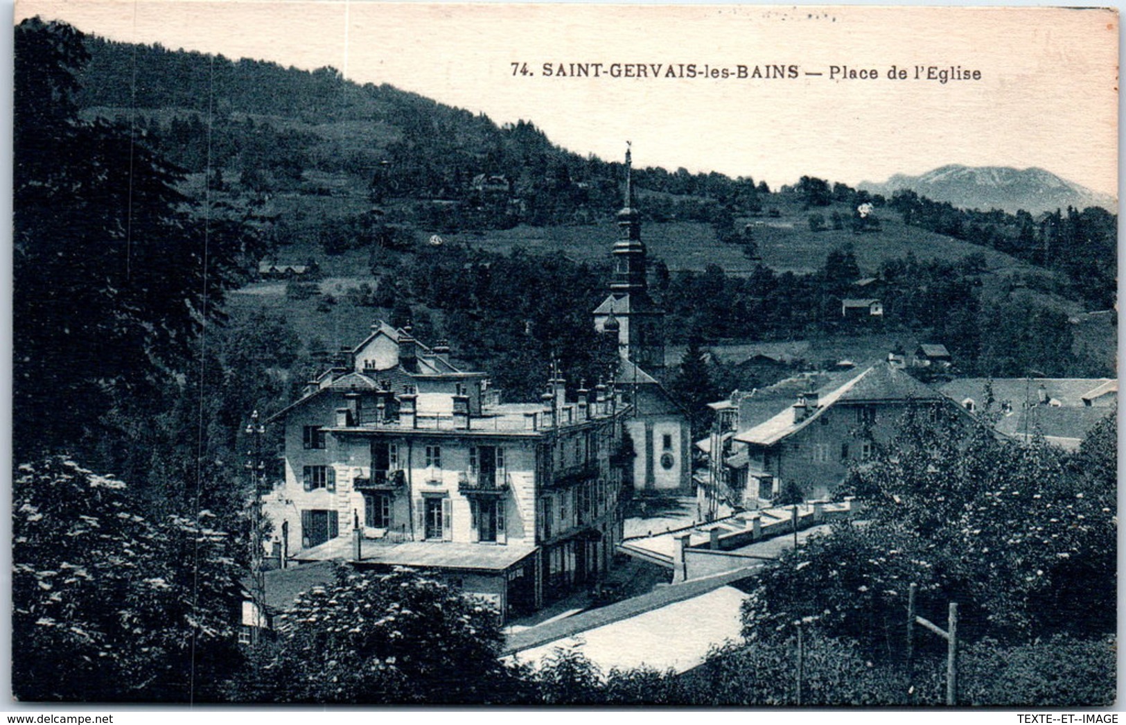 74 SAINT GERVAIS LES BAINS - Place De L'église - Saint-Gervais-les-Bains