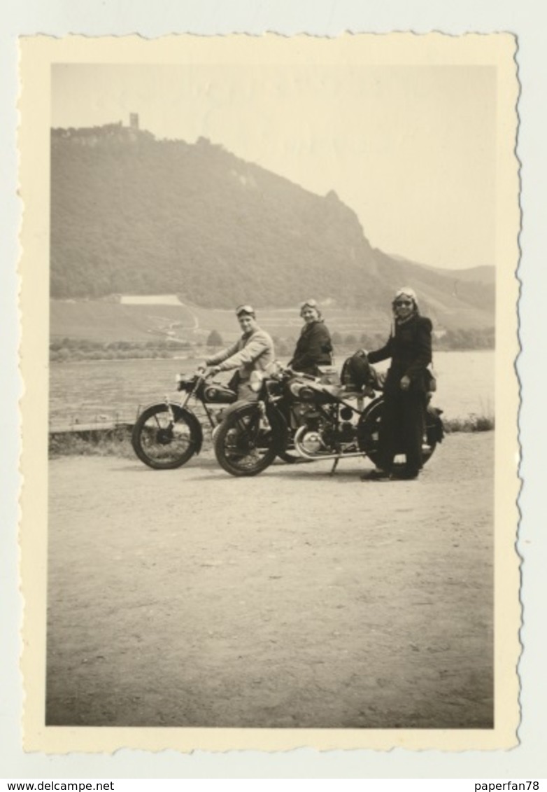 Kleines Privat Foto Motorrad Motorcycle  Bad Godesberg Drachenfels 1951 - Orte