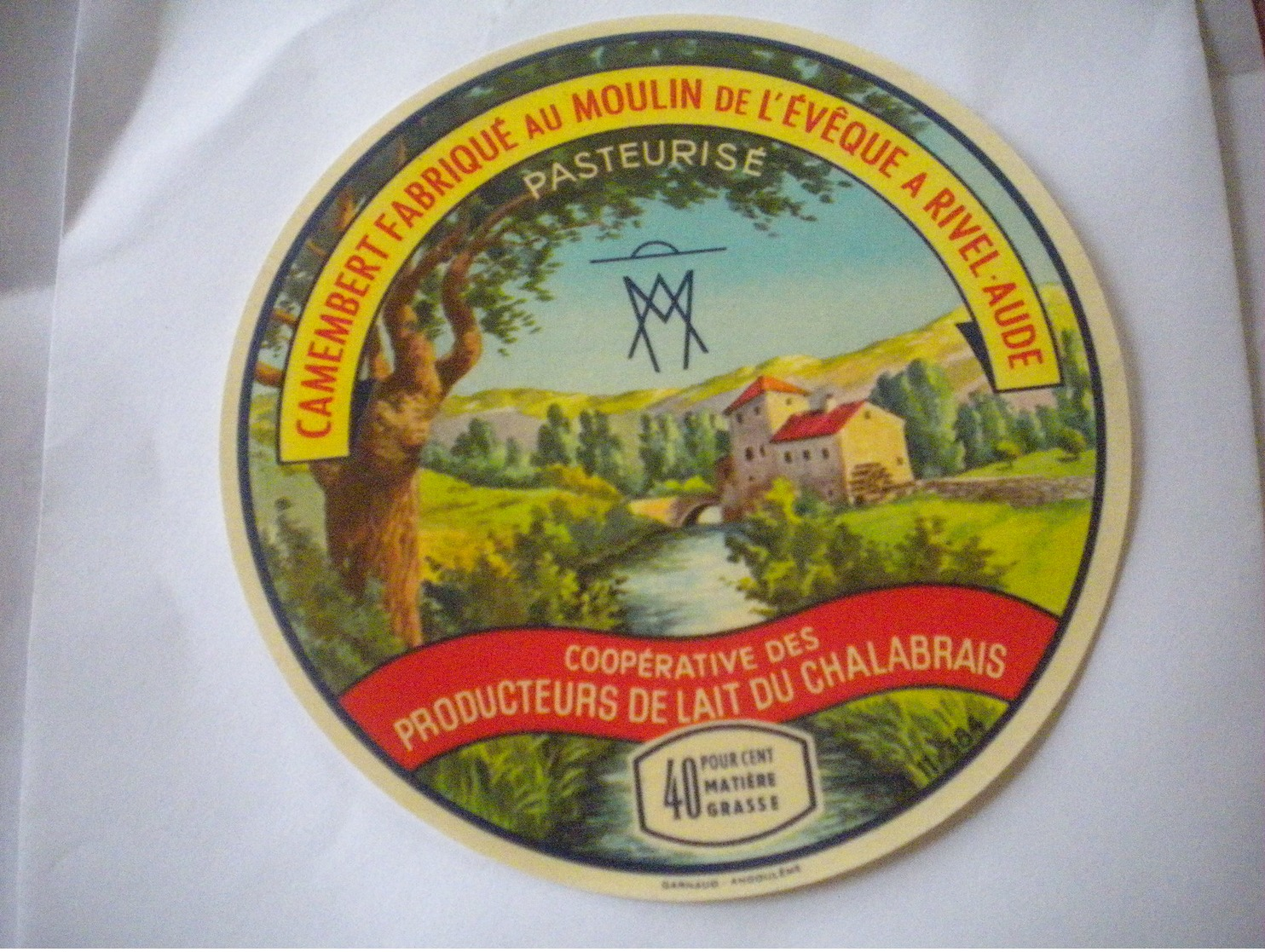 Etiquette Fromage NEUVE CAMEMBERT Aude 11 AU MOULIN DE L'EVEQUE à RIVEL Rivière Sud De La France - Fromage