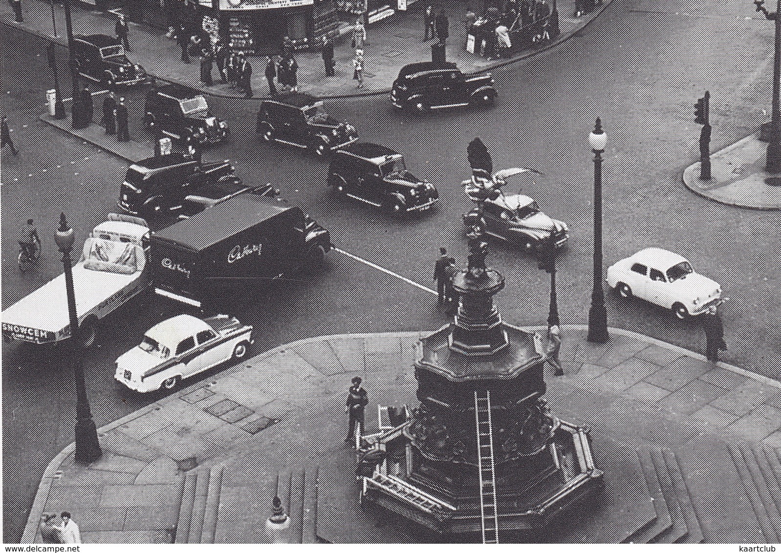 London: MORRIS MINOR, AUSTIN A55- & A40 CAMBRIDGE,  FX TAXI, LORRY, PANEL VAN - 'BP' Neon - Piccadilly Circus - Toerisme