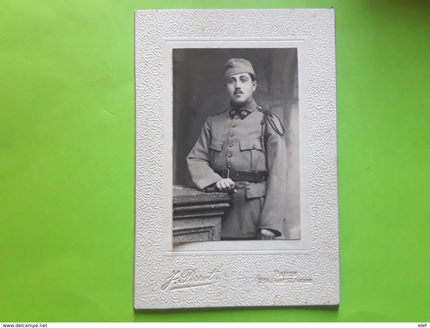 Photo Originale Soldat Militaire Du 22 E Regiment ? J PERROT Photographe 214 Faubourg St Antoine Paris Vers 1914 , TB - Guerra, Militari