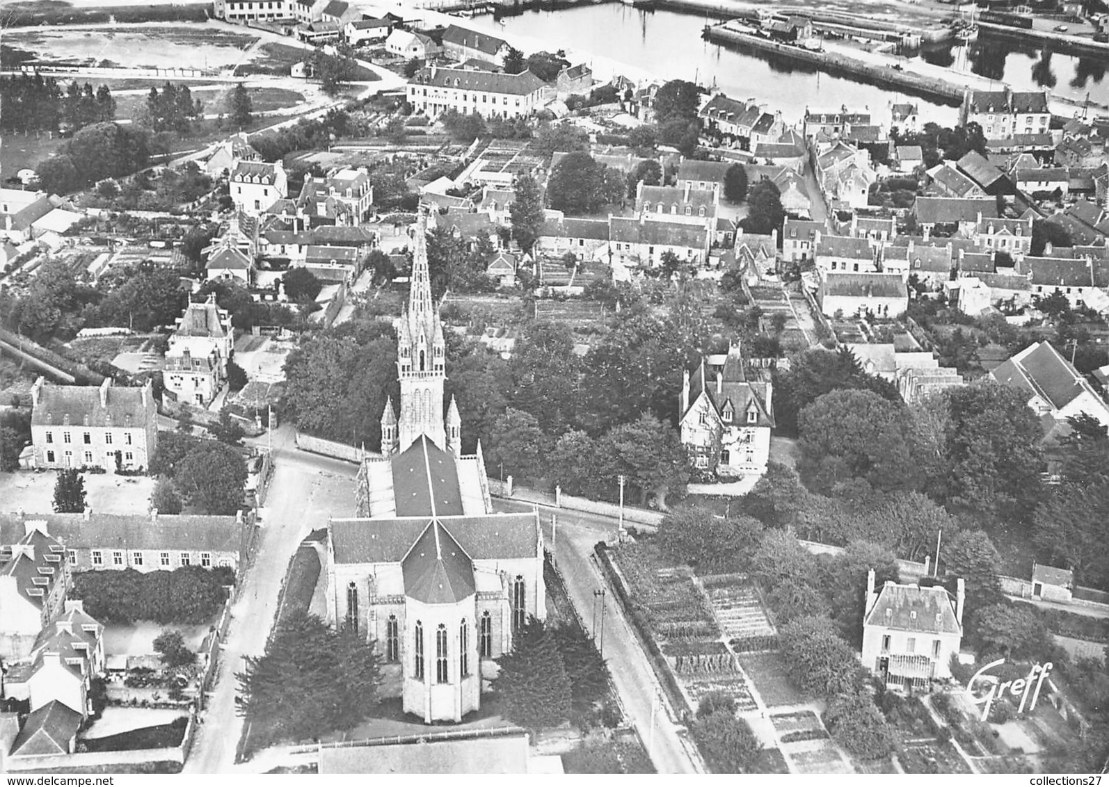 22-PIAMPOL- VUE AERIENNE L'EGLISE ET LE BASSINS - Paimpol