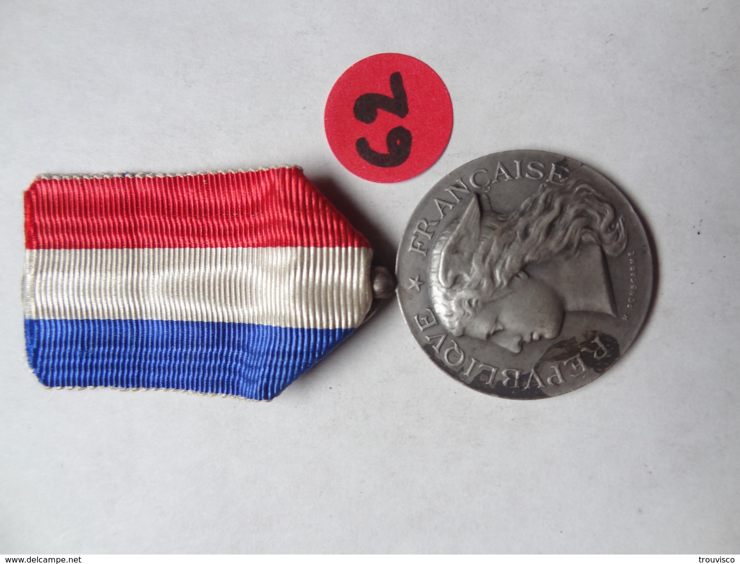 MÉDAILLE ARGENT . MINISTÈRE DE LA GUERRE . DEVOVEMENT . ÉPIDÉMIES . Attribuée  . - France