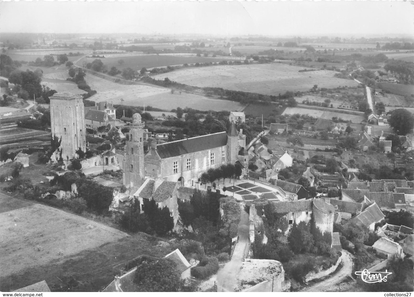 37-LE-GRAND-PRESSIGNY- VUE AERIENNE - Le Grand-Pressigny