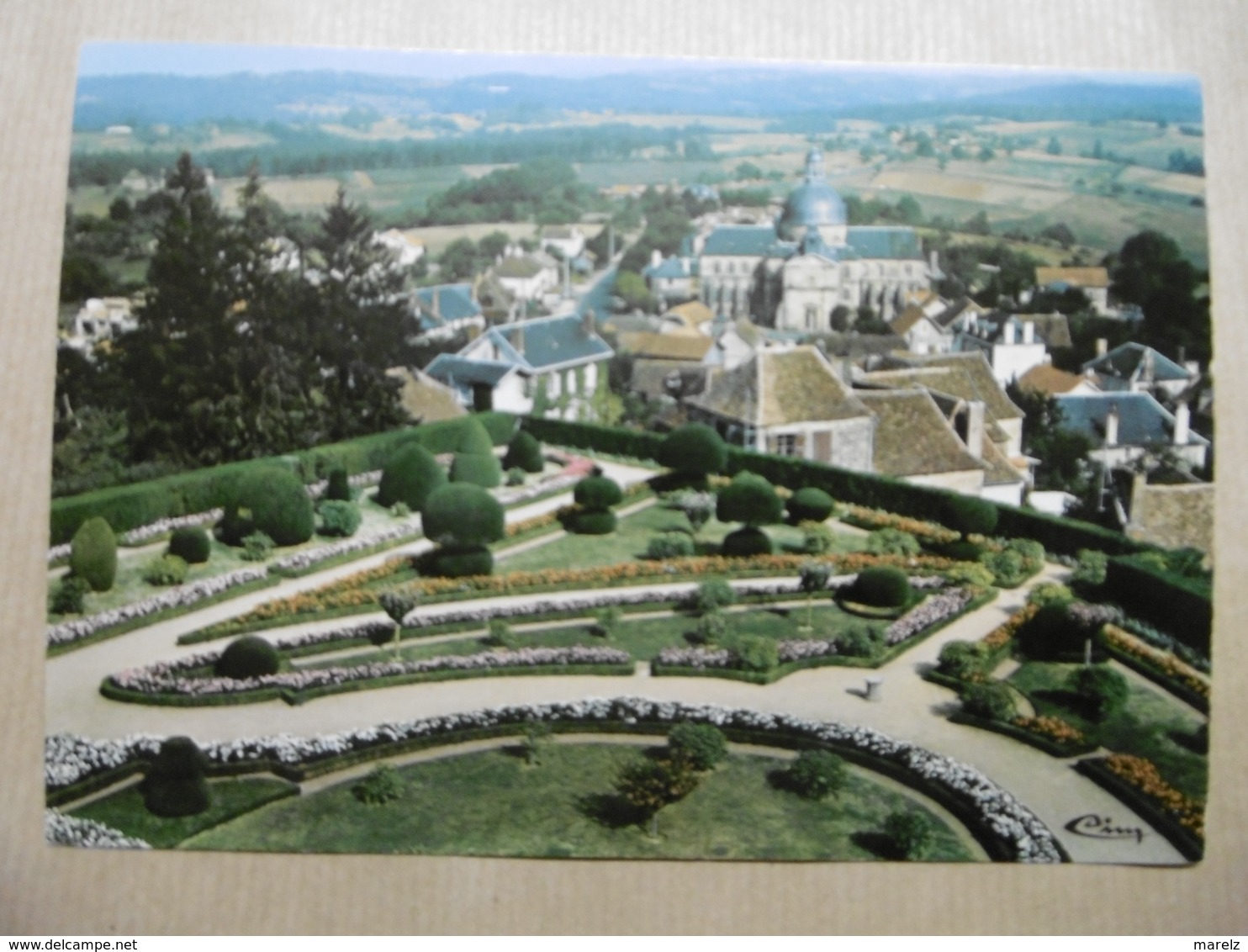 HAUTEFORT Le Château Vue Panoramique Sur Les Jardins Et La Chapelle 24 DORDOGNE Autres Communes - Sonstige & Ohne Zuordnung