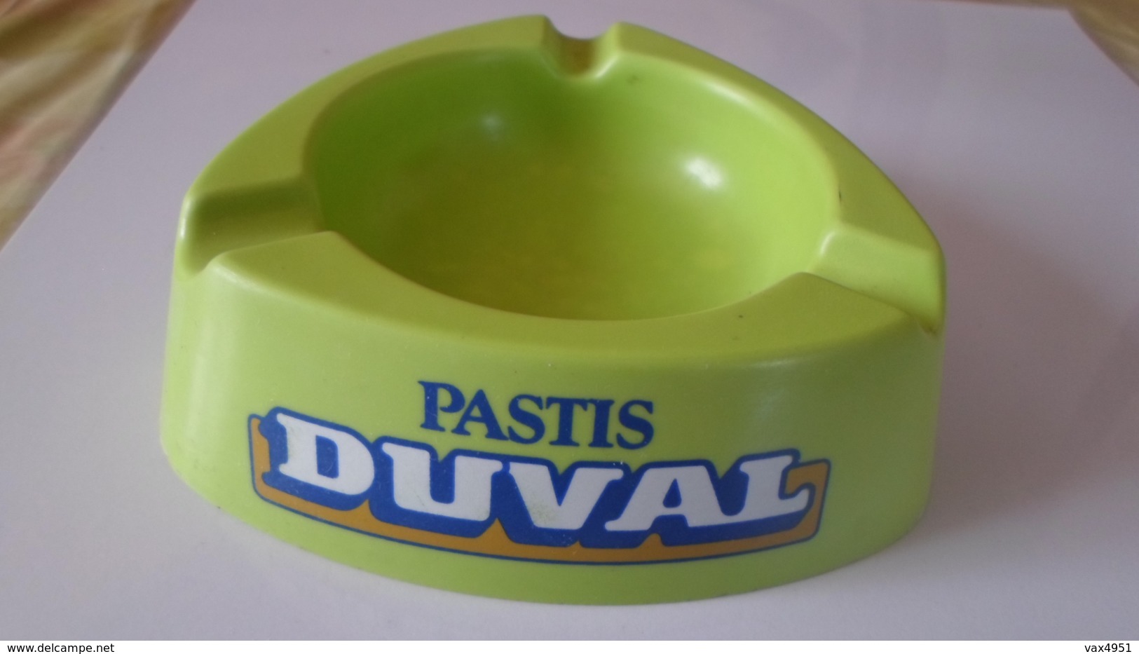 CENDRIER  PASTIS DUVAL   ******    A   SAISIR  ***** - Ashtrays