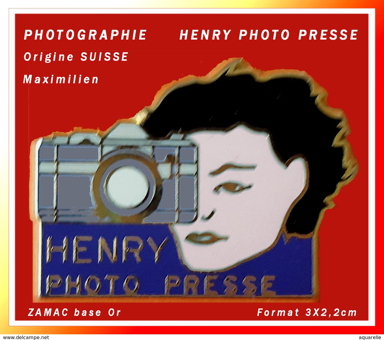 SUPER PIN'S PHOTOGRAPHIE : Pour HENRY PHOTO PRESSE "Prise De Vue" Signé MAXIMILIEN Origine SUISSE Zamac Or 3X2,2cm - Photography