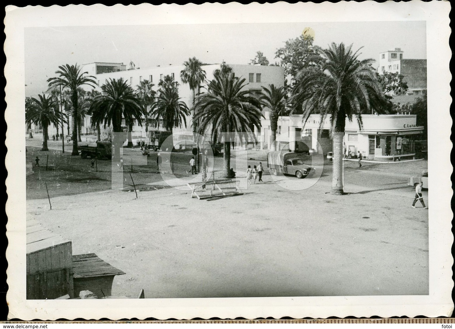 1962 ORIGINAL AMATEUR PHOTO FOTO PHILIPPEVILLE ALGERIE AFRIQUE ALGERIA AFRICA PEUGEOT 403 PICKUP ESSO PETROL STATION - Lieux