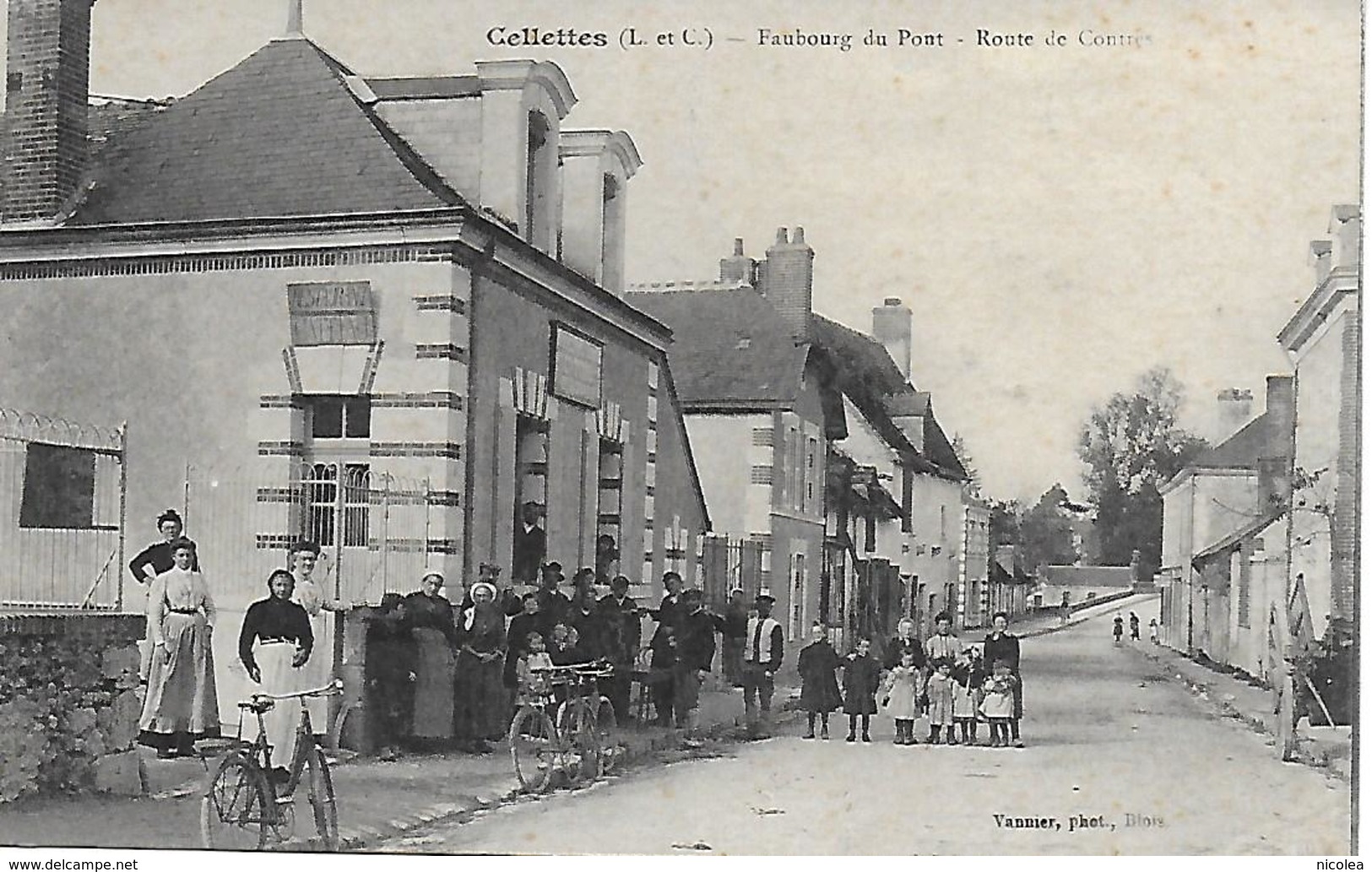 41 - CELLETTES -  FAUBOURG DU PONT ROUTE DE CONTRES CAFE RESTAURANT TRES ANIME 1917  PHOTO. VANNIER A BLOIS - Autres & Non Classés