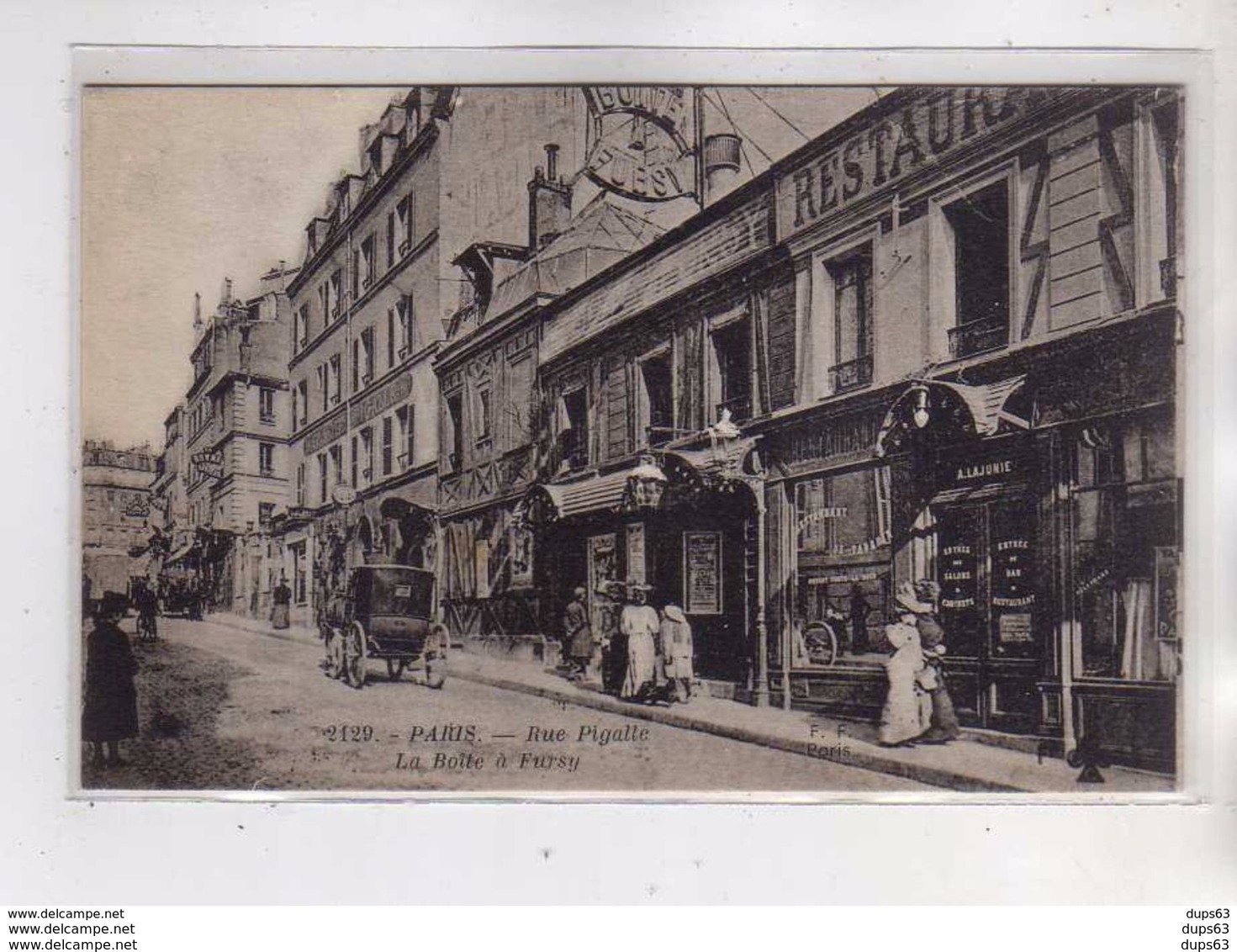 PARIS - Rue Pigalle - La Boite à Fursy - Très Bon état - Autres & Non Classés