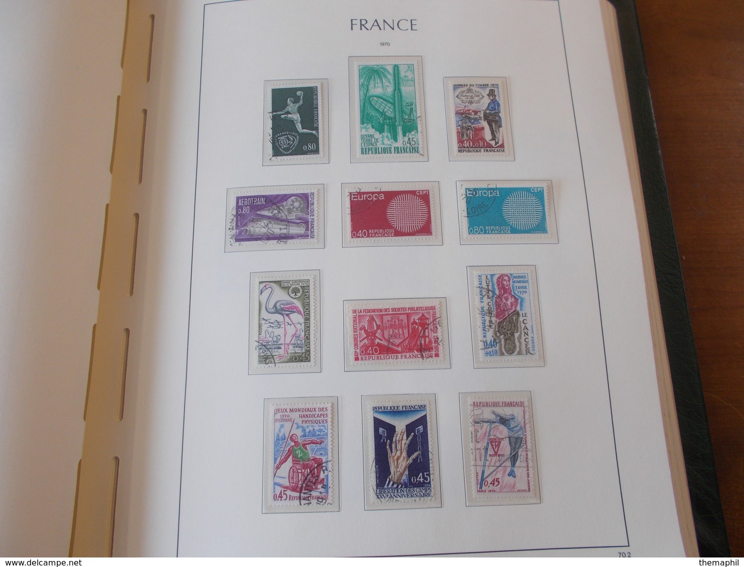 lot n° 330 FRANCE une collection dans un album leuchtturm 1966 / 1984  tous obl.  .  no paypal