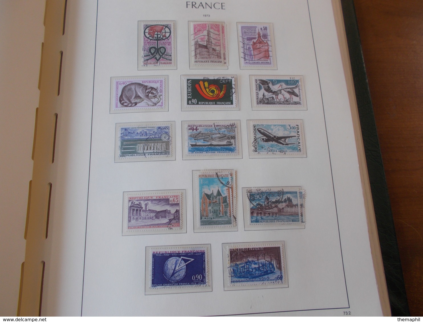 lot n° 330 FRANCE une collection dans un album leuchtturm 1966 / 1984  tous obl.  .  no paypal