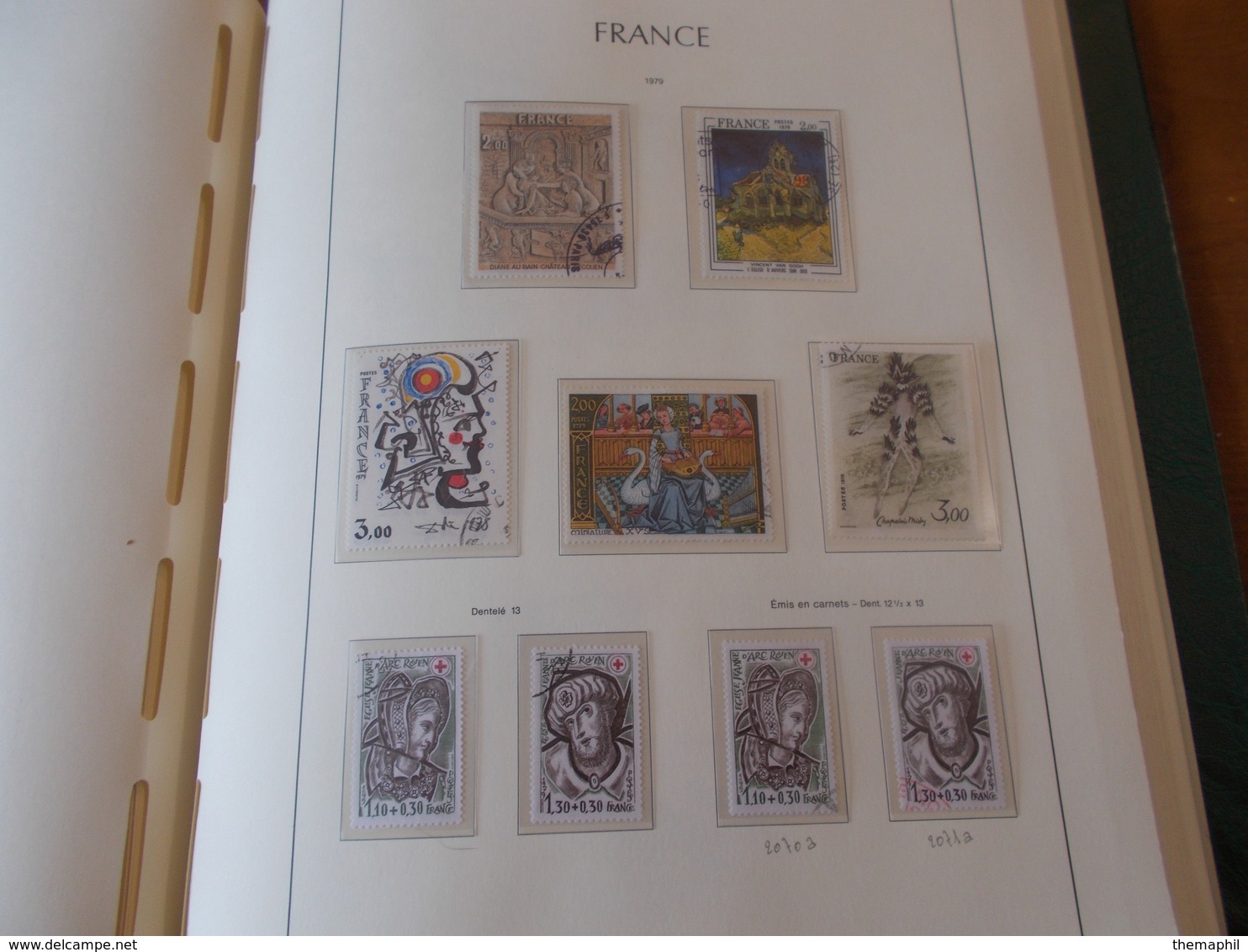 lot n° 330 FRANCE une collection dans un album leuchtturm 1966 / 1984  tous obl.  .  no paypal