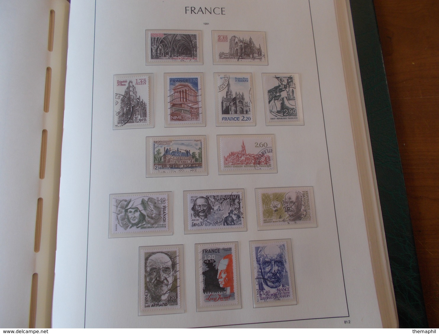 lot n° 330 FRANCE une collection dans un album leuchtturm 1966 / 1984  tous obl.  .  no paypal