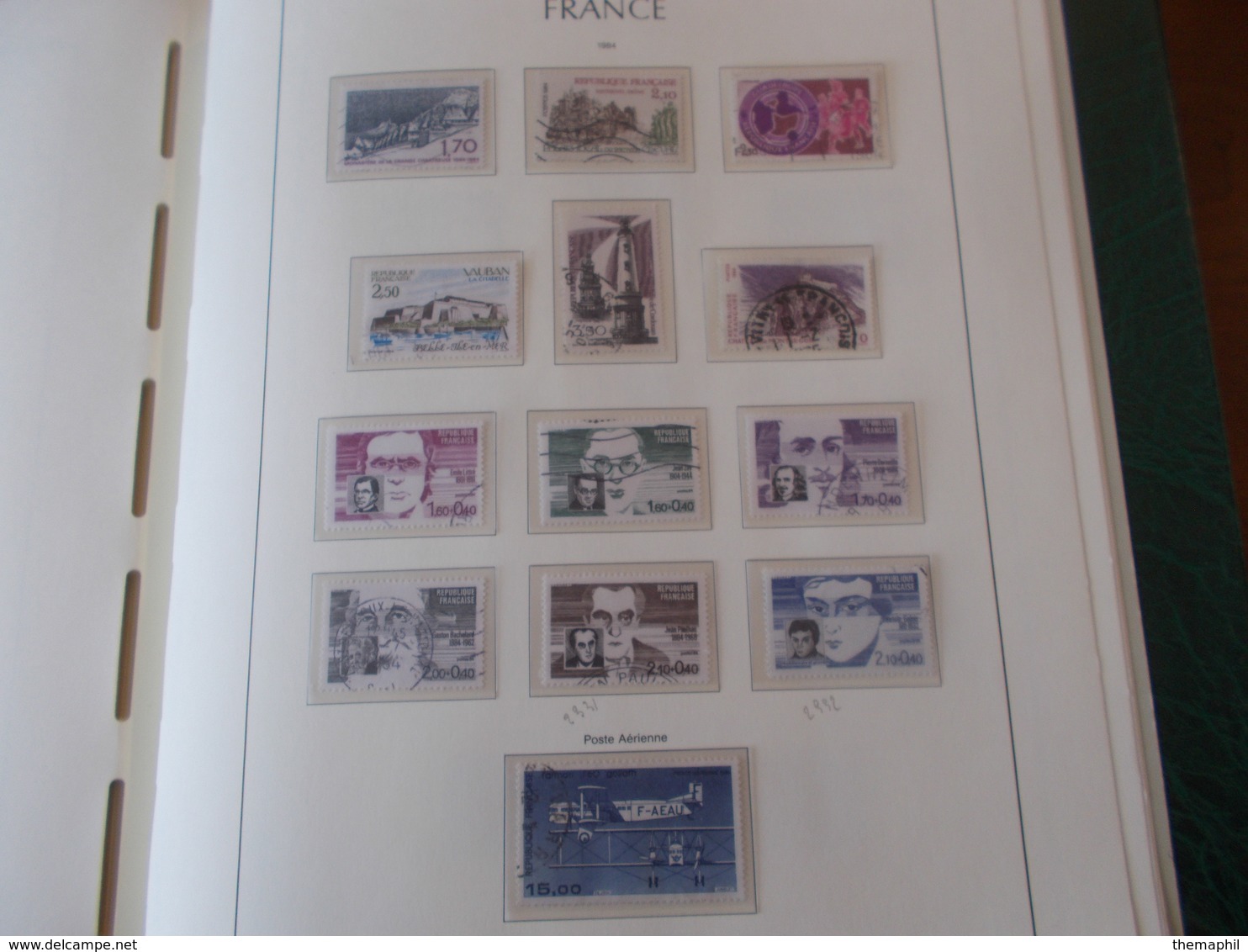 lot n° 330 FRANCE une collection dans un album leuchtturm 1966 / 1984  tous obl.  .  no paypal