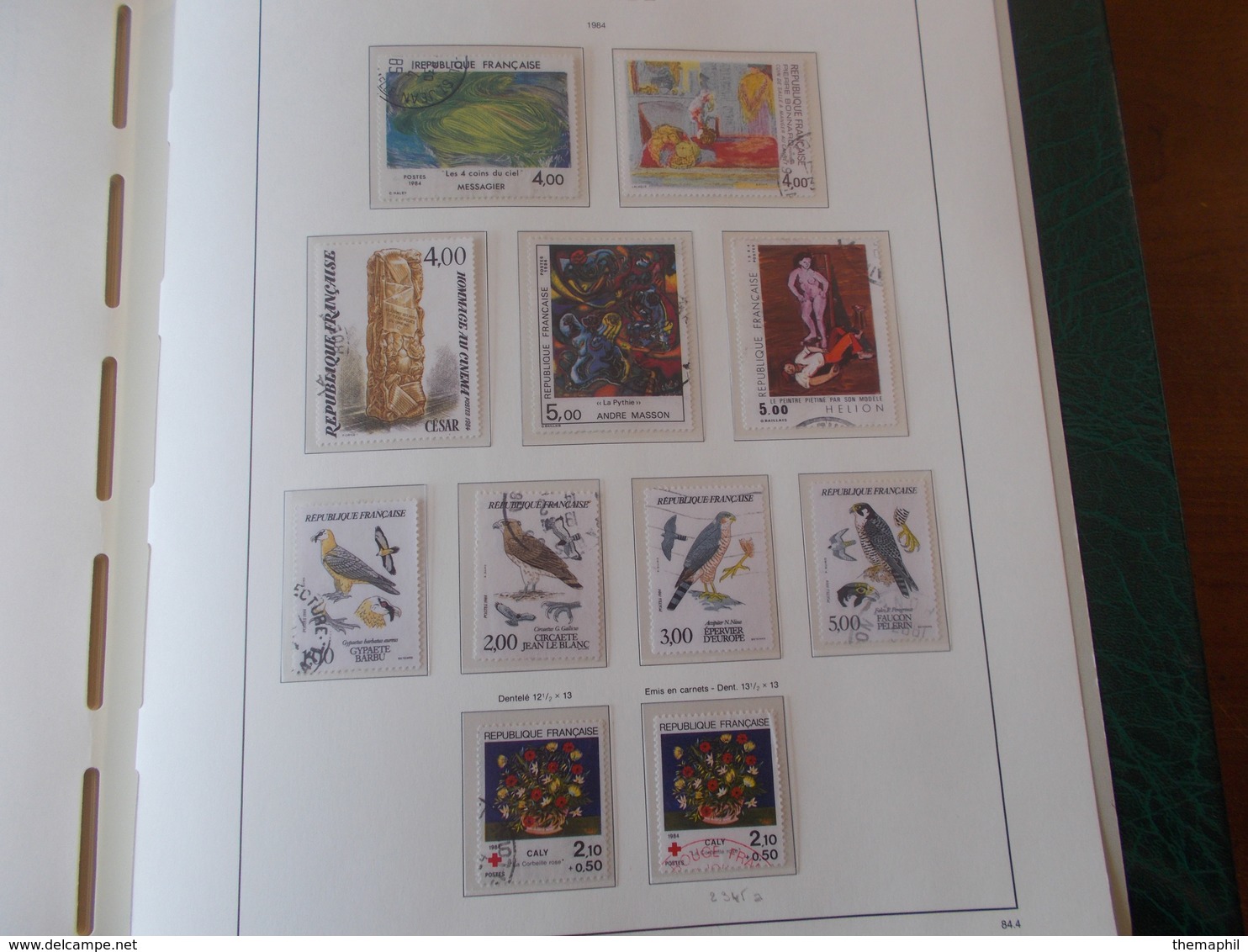 lot n° 330 FRANCE une collection dans un album leuchtturm 1966 / 1984  tous obl.  .  no paypal