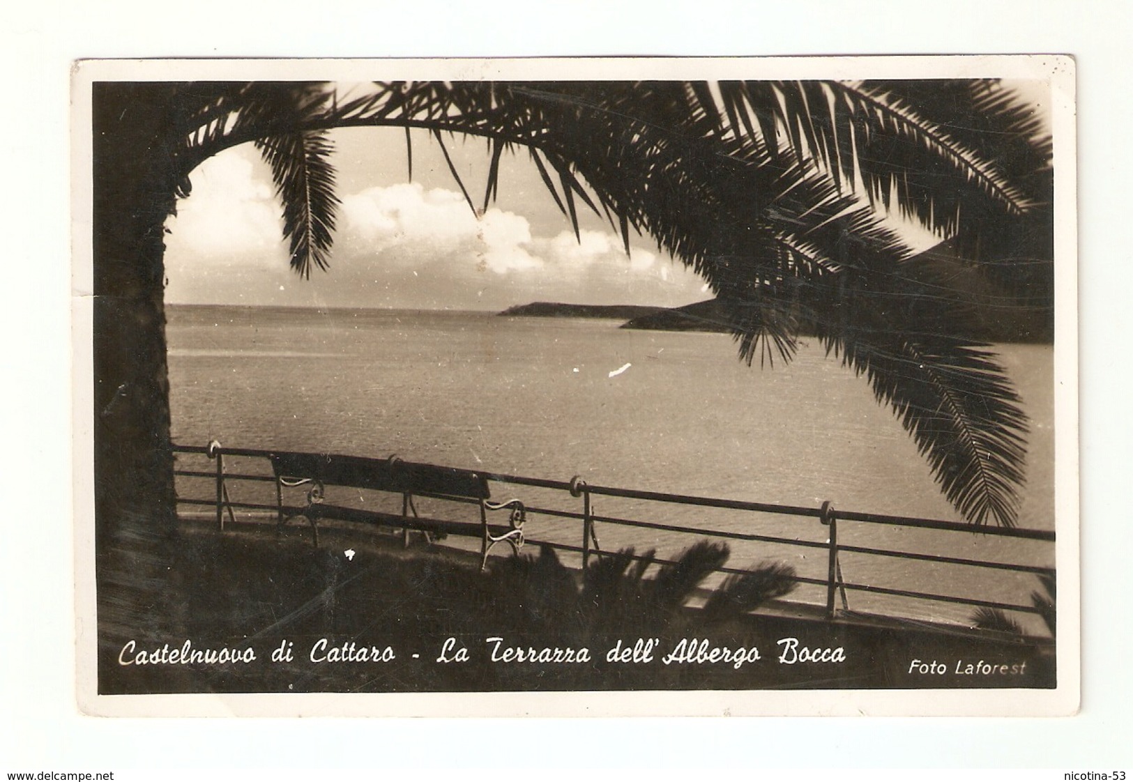 CT--02869-- CASTELNUOVO DI CATTARO-LA TERRAZZA DELL'ALBERGO BOCCA-VIAGGIATA 1943 - Montenegro