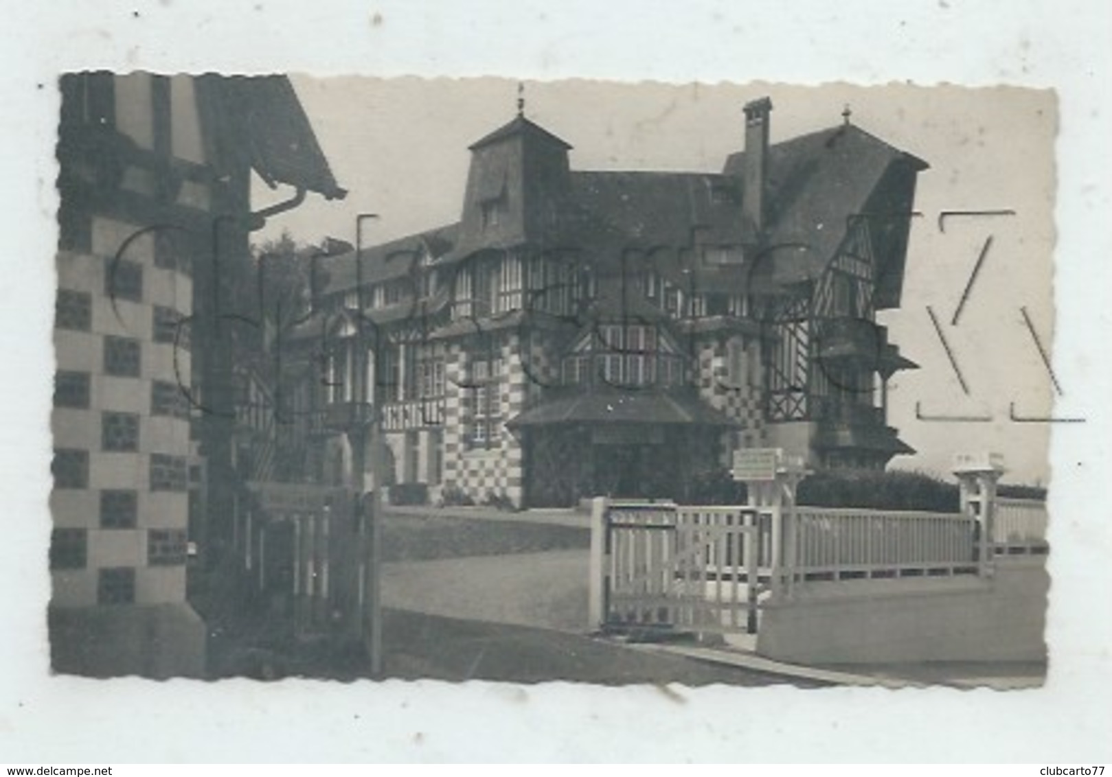 Villers-sur-Mer (14) : La Villa Castellamare En 1966 PF. - Villers Sur Mer