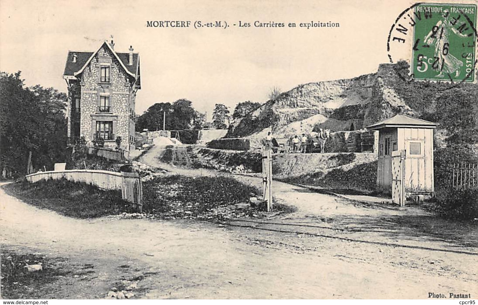 77 . N°53124. MONTCERF . Les Carrières En Exploitation - Altri & Non Classificati