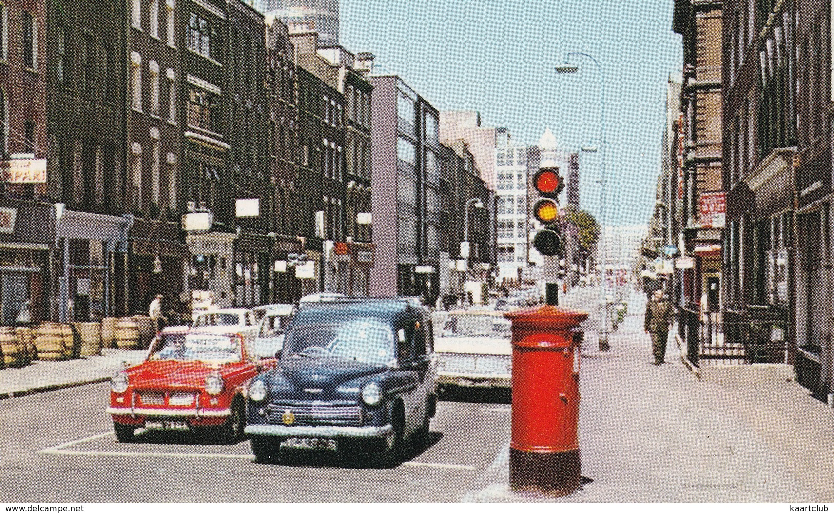 London: HILLMAN MINX V ESTATE, TRIUMPH HERALD CONVERTIBLE, VAUXHALL VICTOR FB  - Mailbox - Post Office Tower - Toerisme