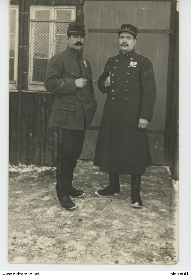 GUERRE 1914-18 - ALLEMAGNE - OHRDRUF I. THÜR - Carte Photo Militaires Français Prisonniers De Guerre Au Camp D'OHRDRUF - War 1914-18