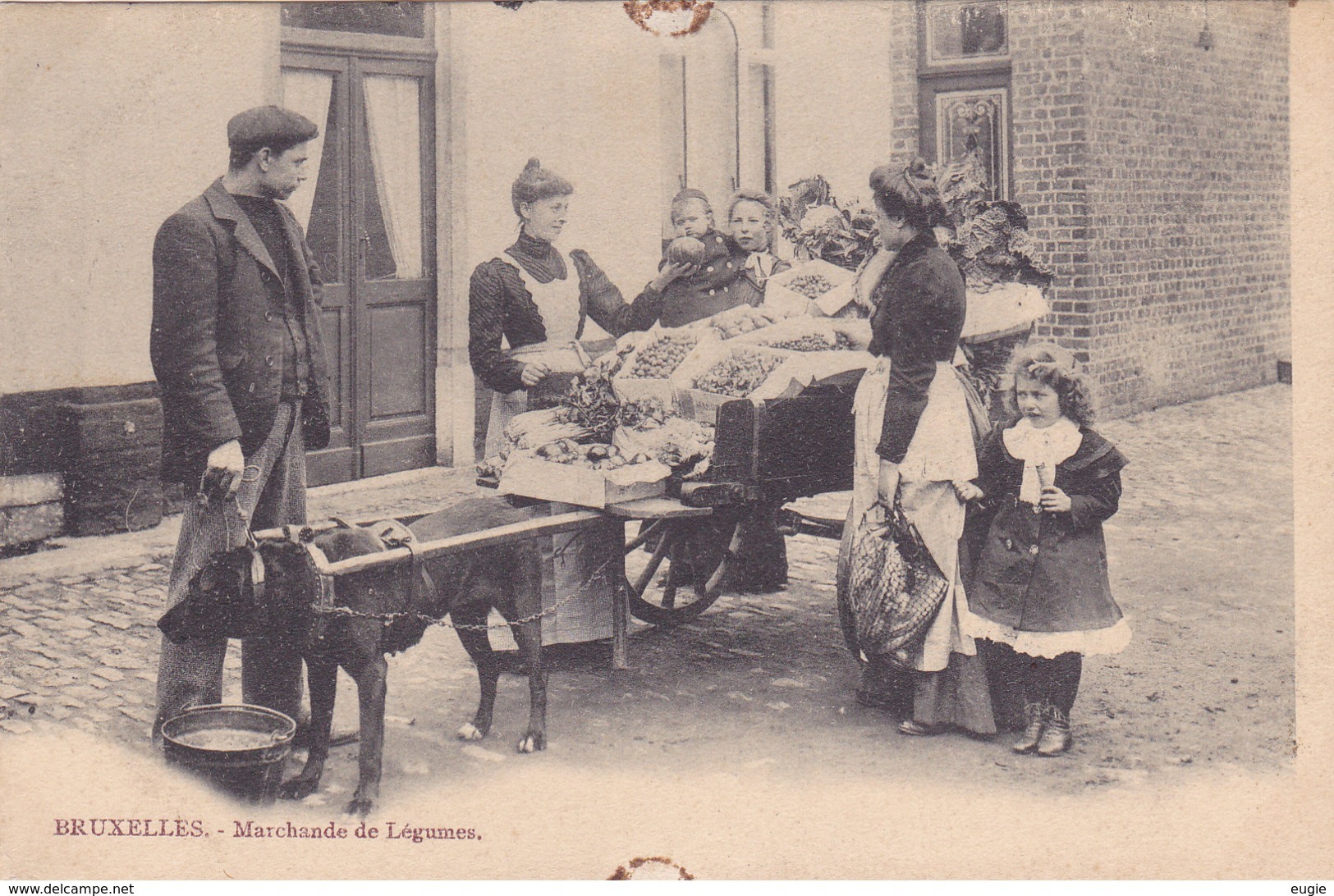 180/ Bruxelles, Marchande De Legumes, Hondenkar - Petits Métiers