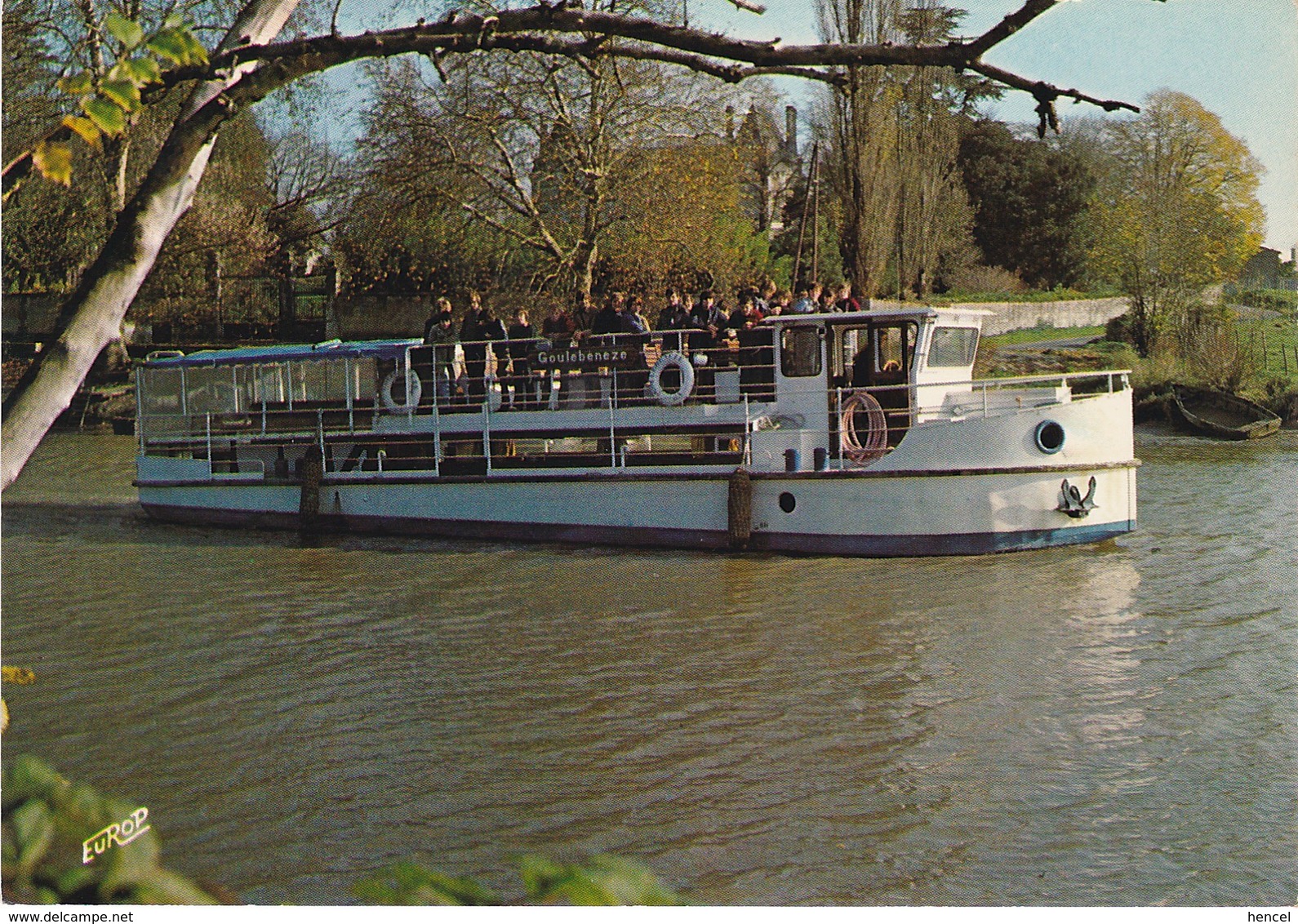 SAINTES. Départ Des Croisières Fluviales "Le Goulebeneze" - Saintes