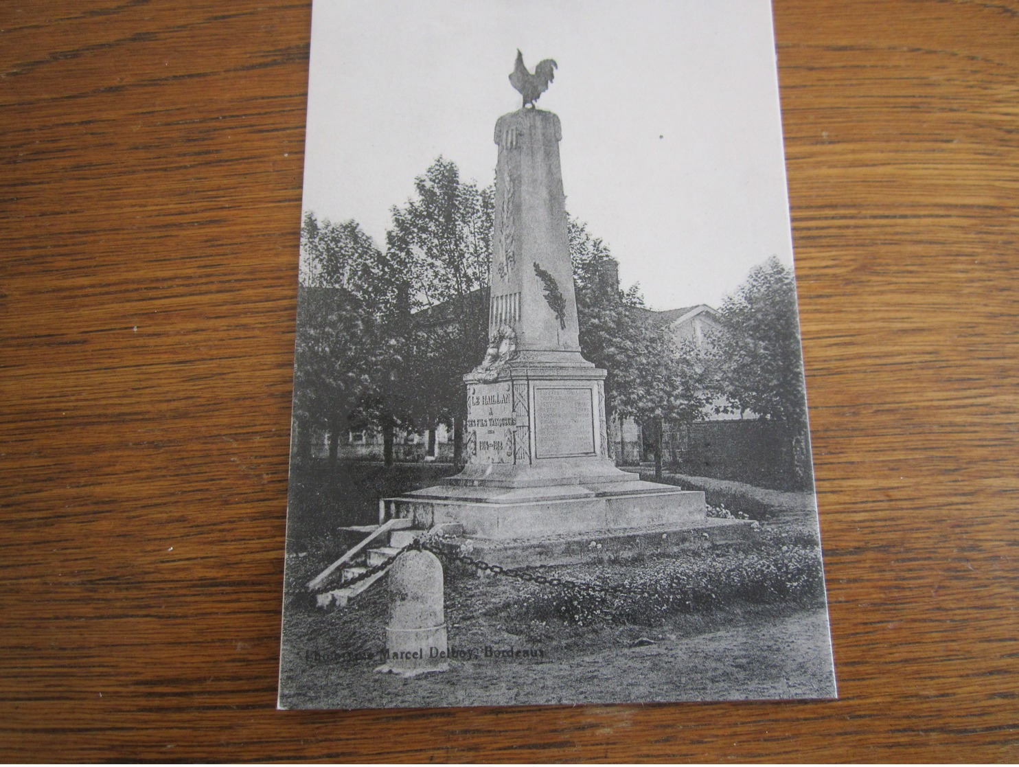 270    LE HAILLAN  MONUMENT AUX MORTS  COQ - Autres & Non Classés