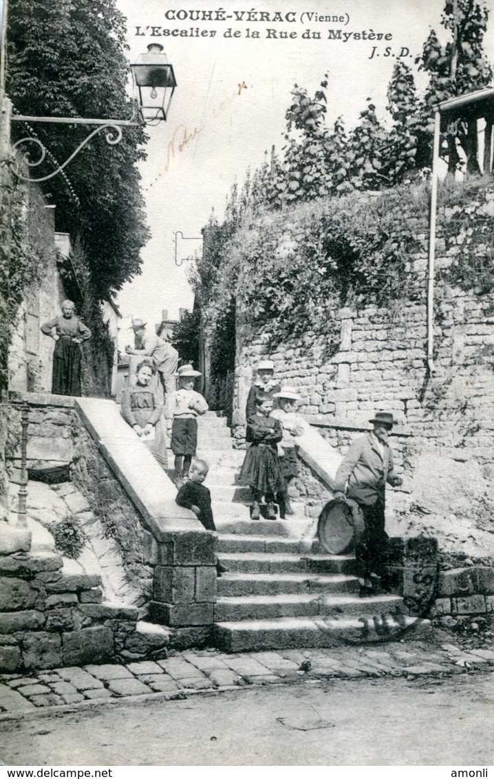 86. VIENNE - COUHE-VERAC. L'Escalier De La Rue Du Mystère. - Couhe